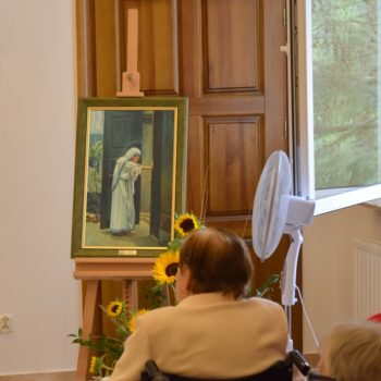 Biskup Jan Piotrowski odwiedził Hospicjum Caritas w Kielcach